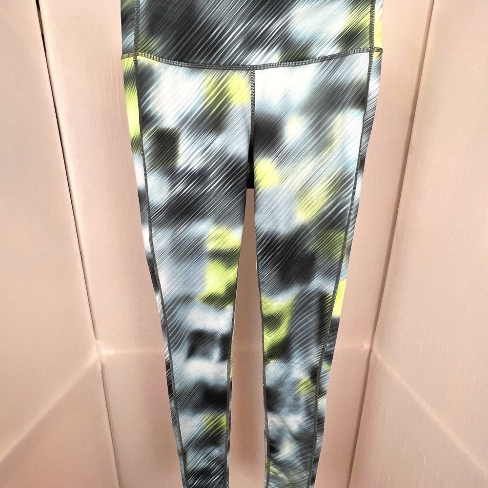 Athleta Alpine Chaturanga‎ High Rise Athletic Leggings Size S Yoga Pilates